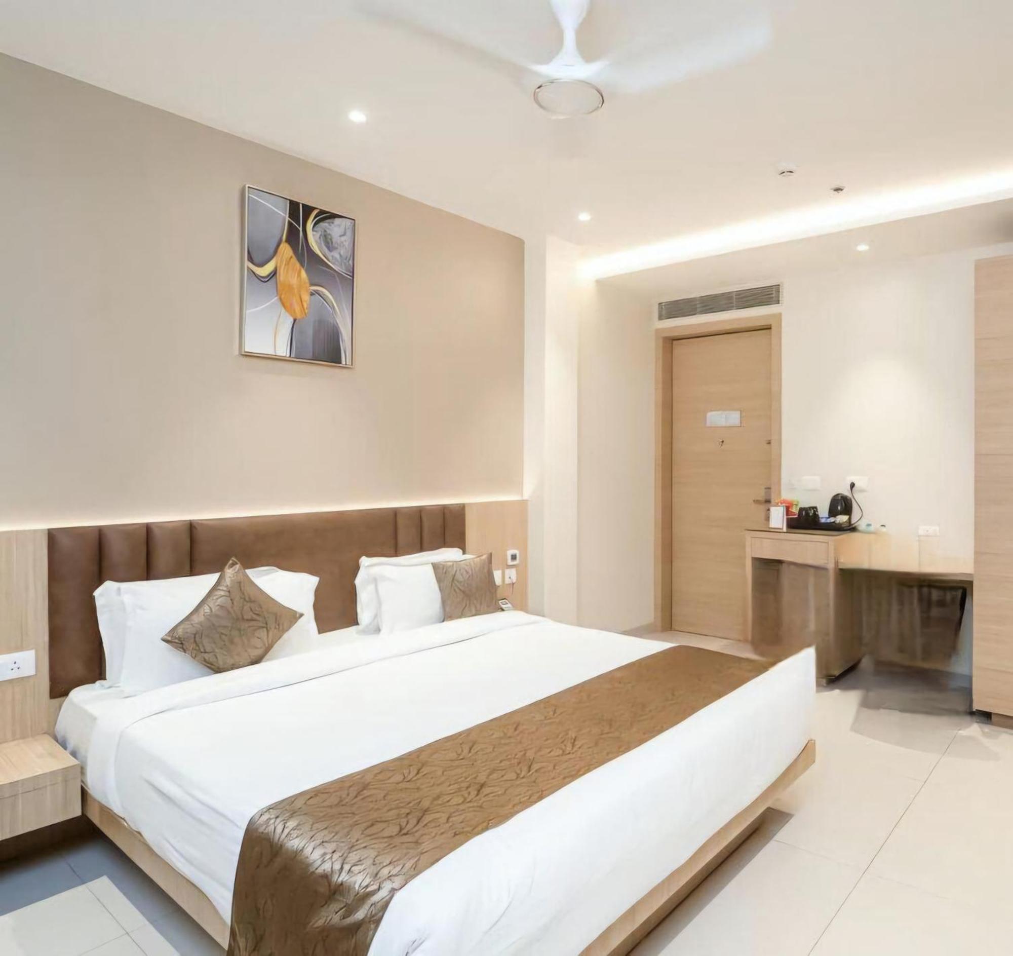 Hotel Ramida Plaza At Delhi Airport Yeni Delhi Dış mekan fotoğraf